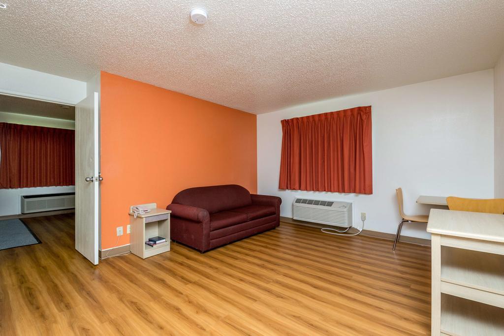 Motel 6-Waterloo, Ia Exteriör bild