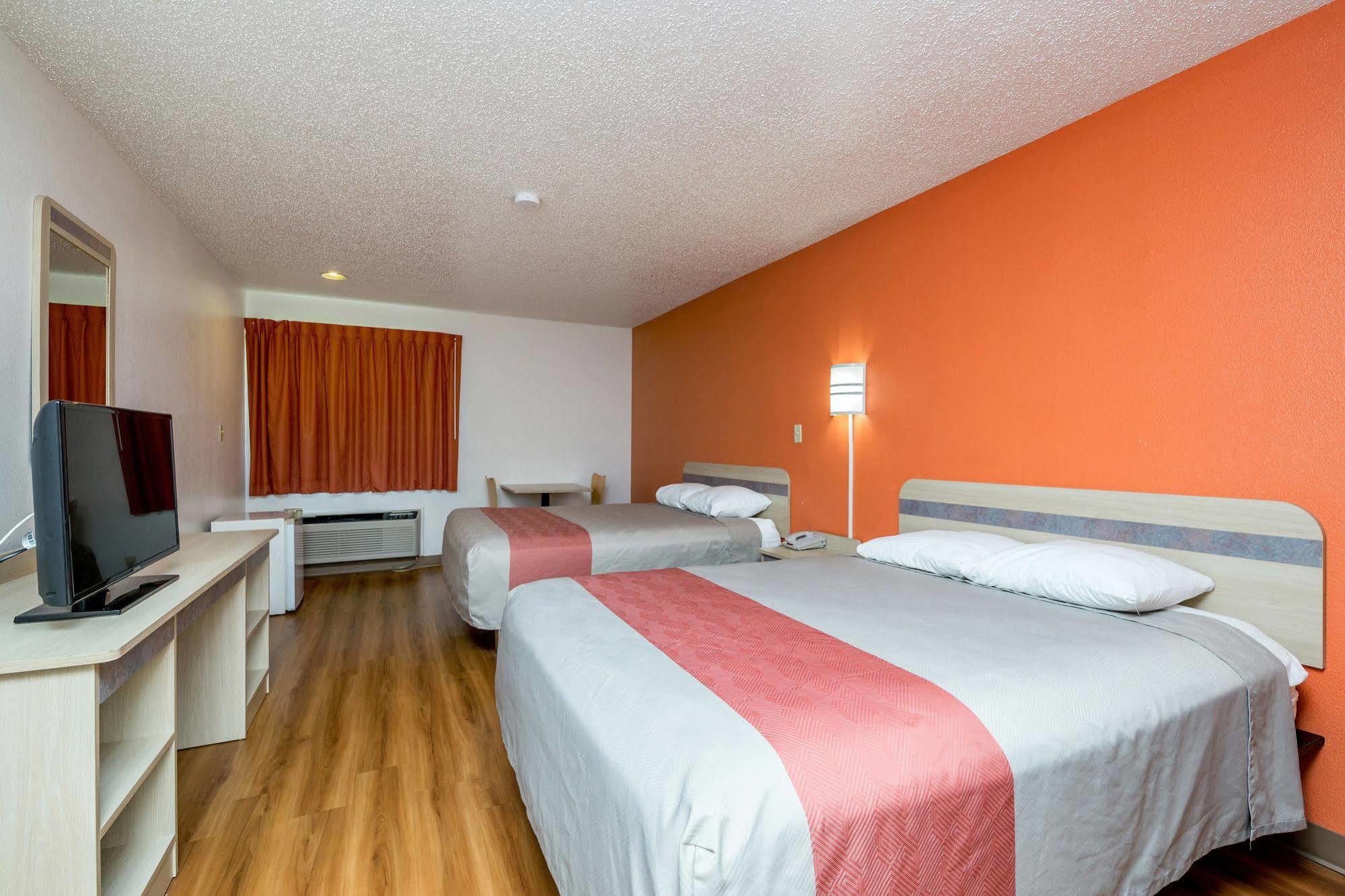 Motel 6-Waterloo, Ia Exteriör bild