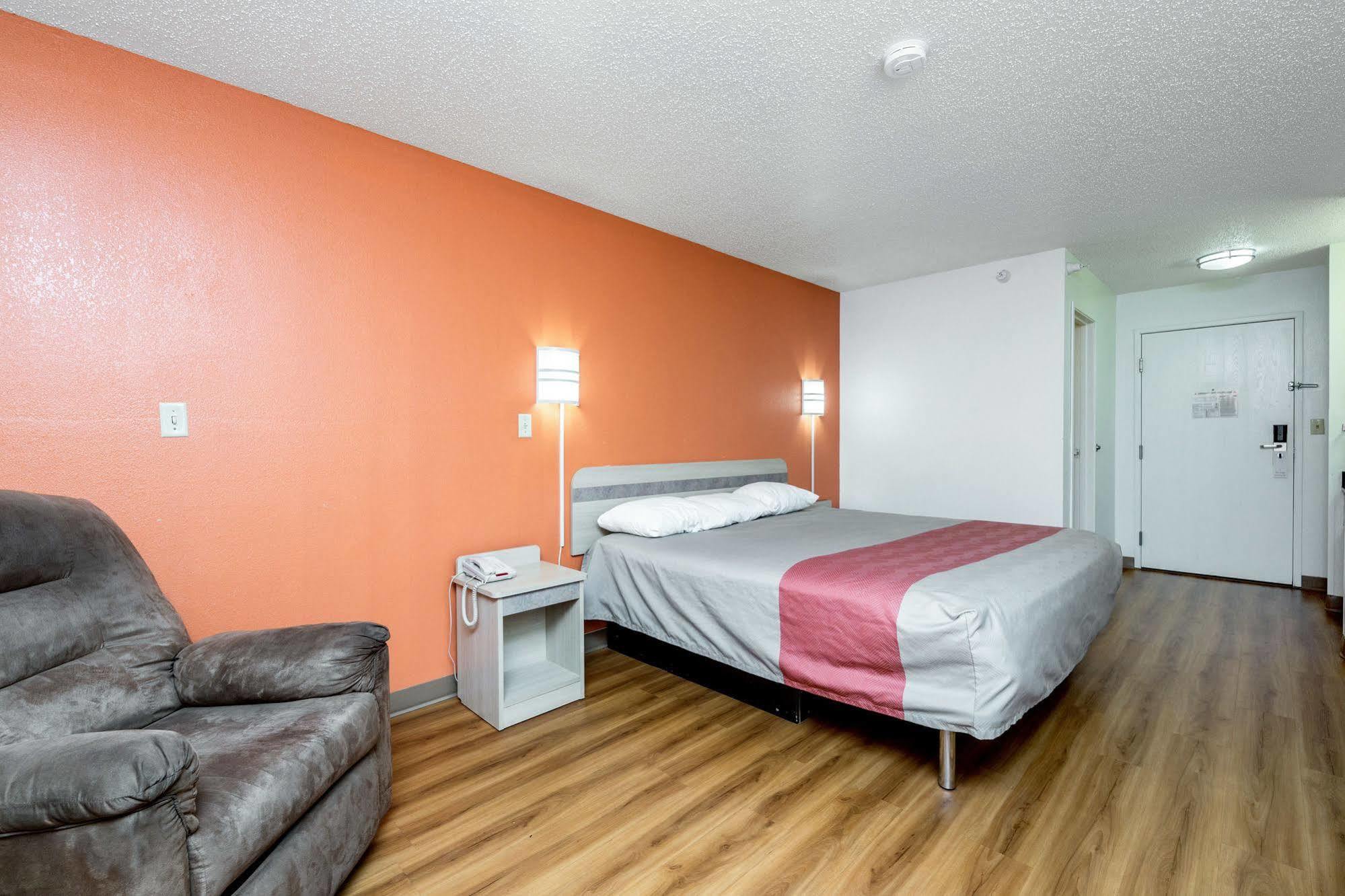 Motel 6-Waterloo, Ia Exteriör bild