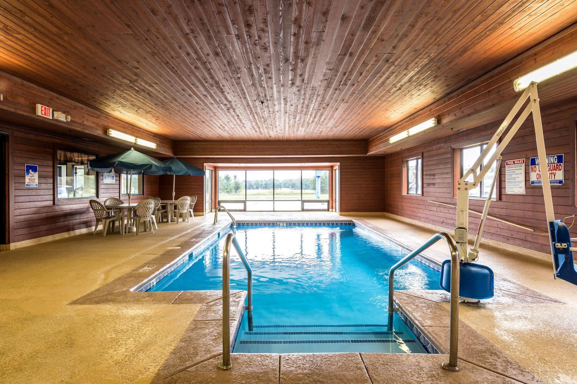 Motel 6-Waterloo, Ia Exteriör bild