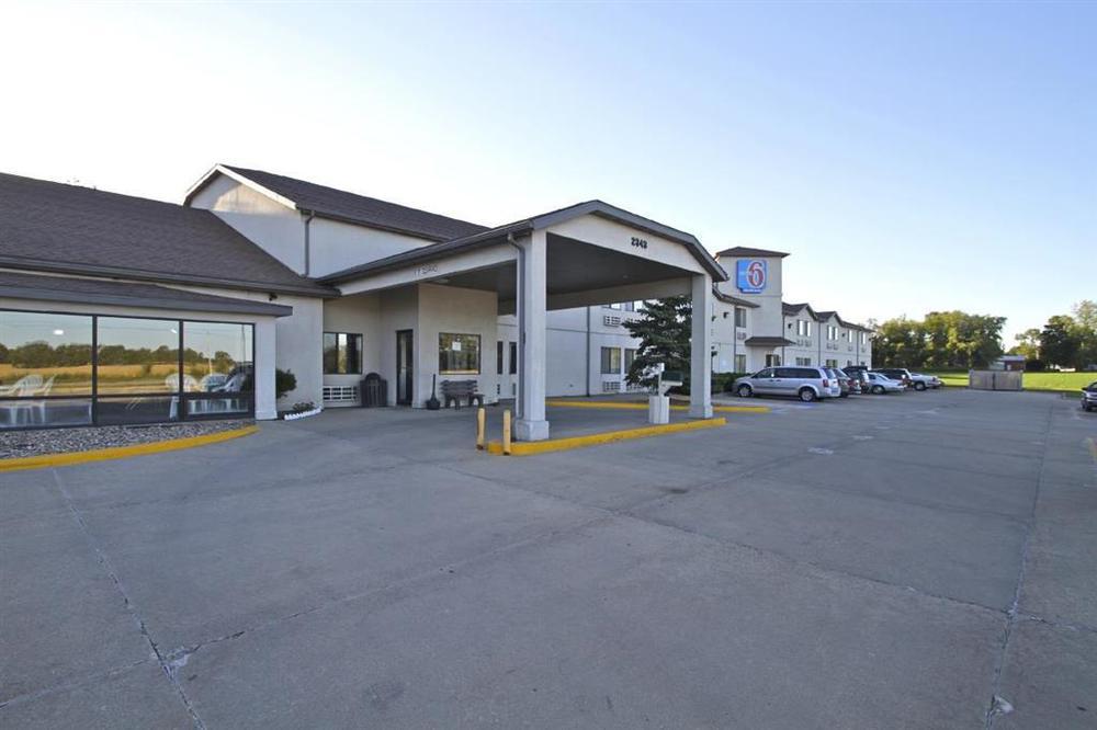 Motel 6-Waterloo, Ia Exteriör bild